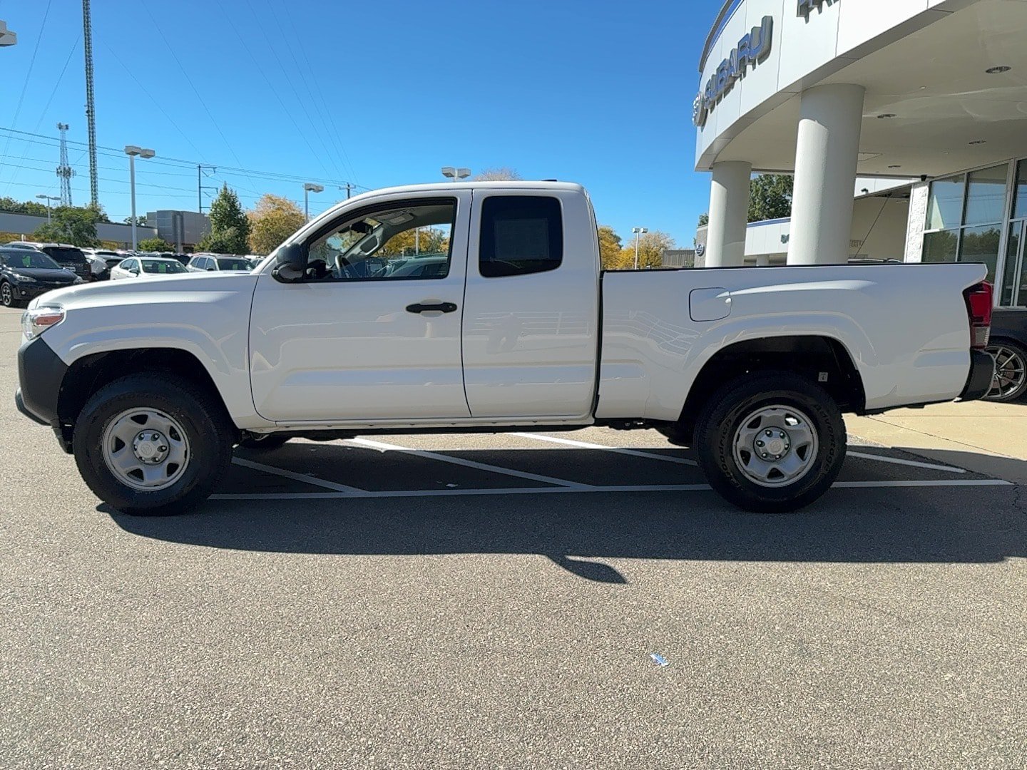 Used 2022 Toyota Tacoma 2WD Access Cab image 4