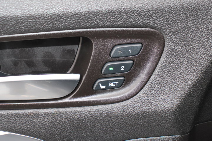 Used 2020 Acura MDX FWD image 12