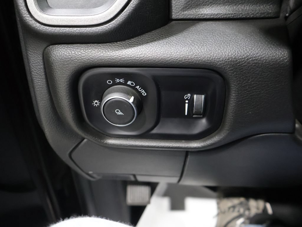 Used 2021 RAM 2500 Tradesman AWD/4WD image 33