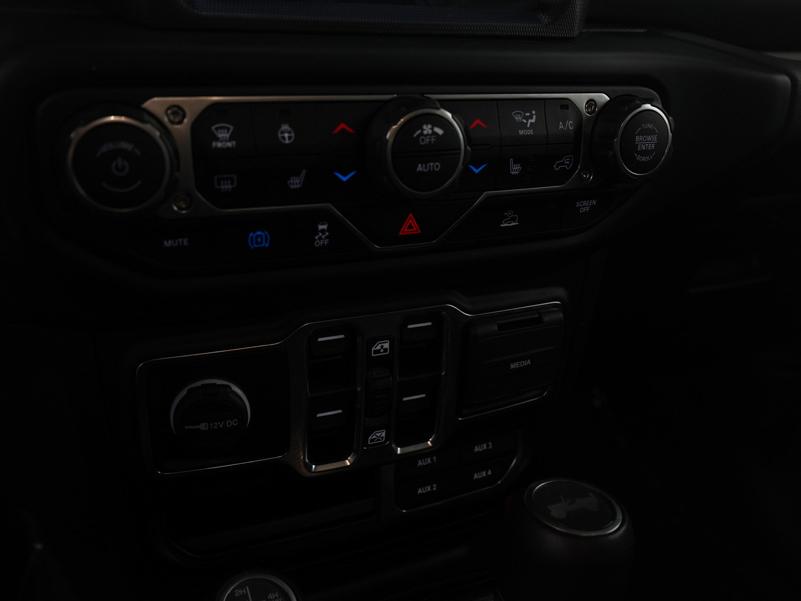 Used 2023 Jeep Wrangler 4xe Sahara w/ Cold Weather Group image 19