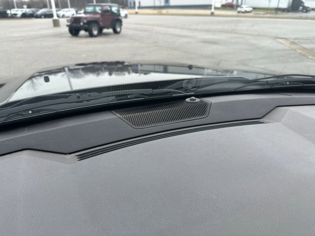 Used 2017 RAM 1500 Classic SLT image 11