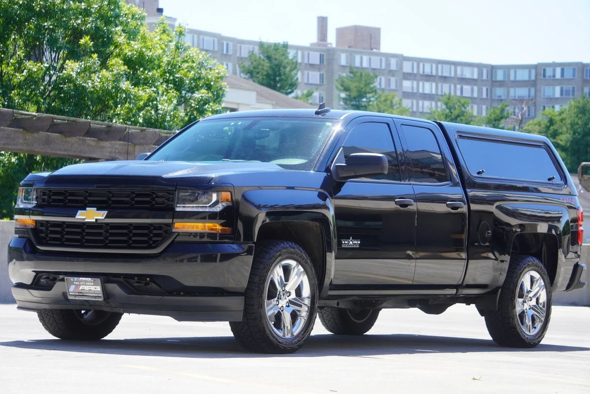Used 2018 Chevrolet Silverado 1500 Custom w/ Texas Edition AWD/4WD image 16