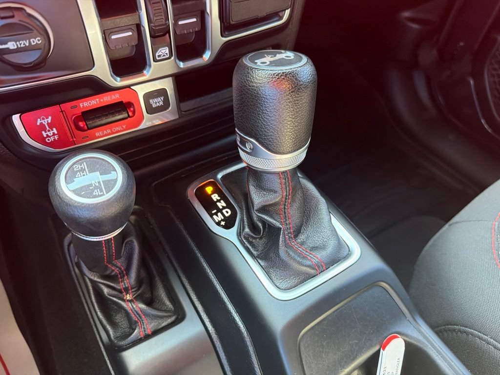 Used 2019 Jeep Wrangler Unlimited Rubicon AWD/4WD image 16
