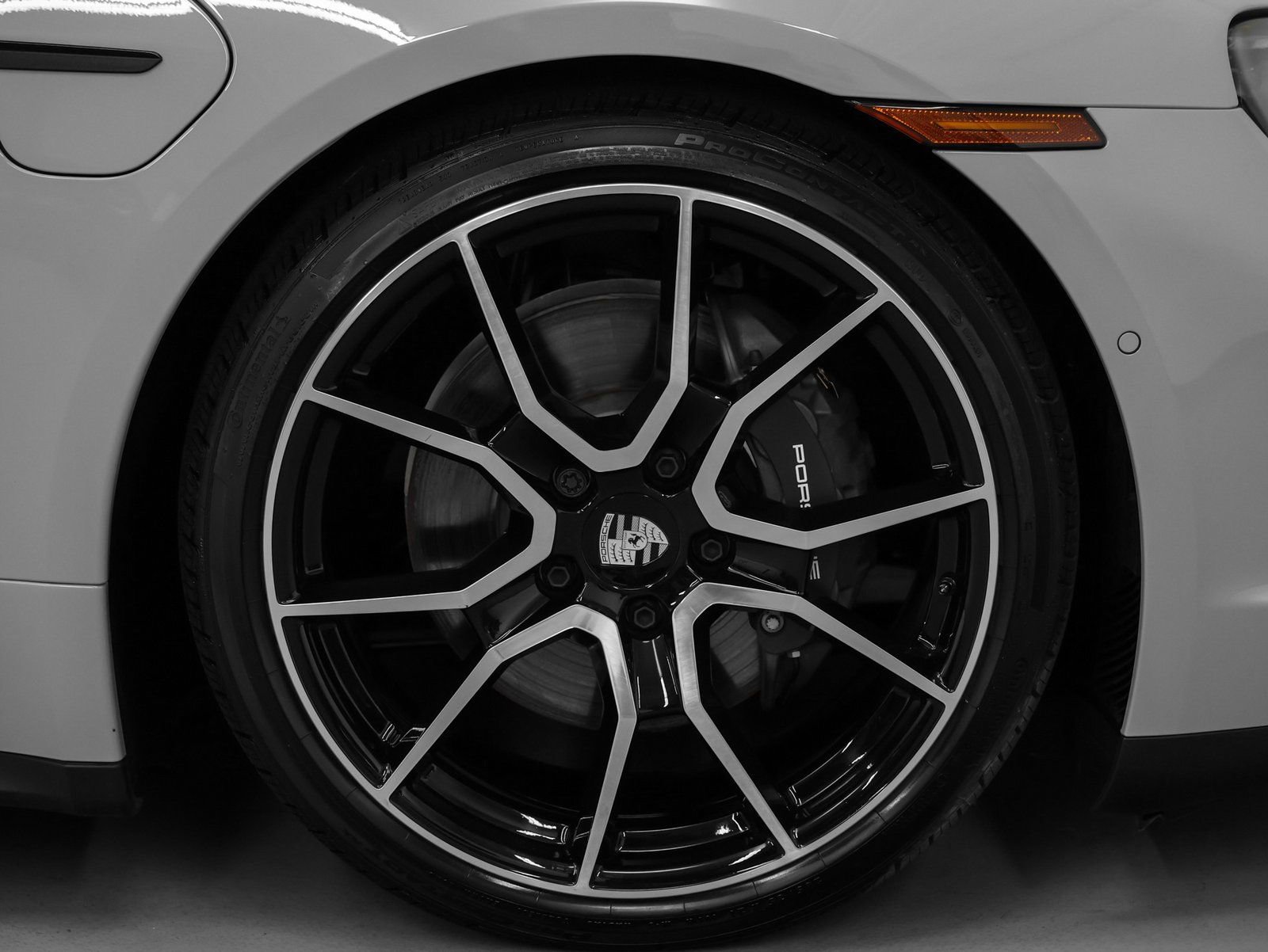 New 2025 Porsche Taycan image 15