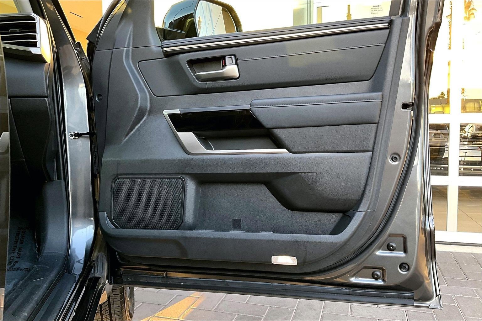 Used 2024 Toyota Tundra Limited image 24