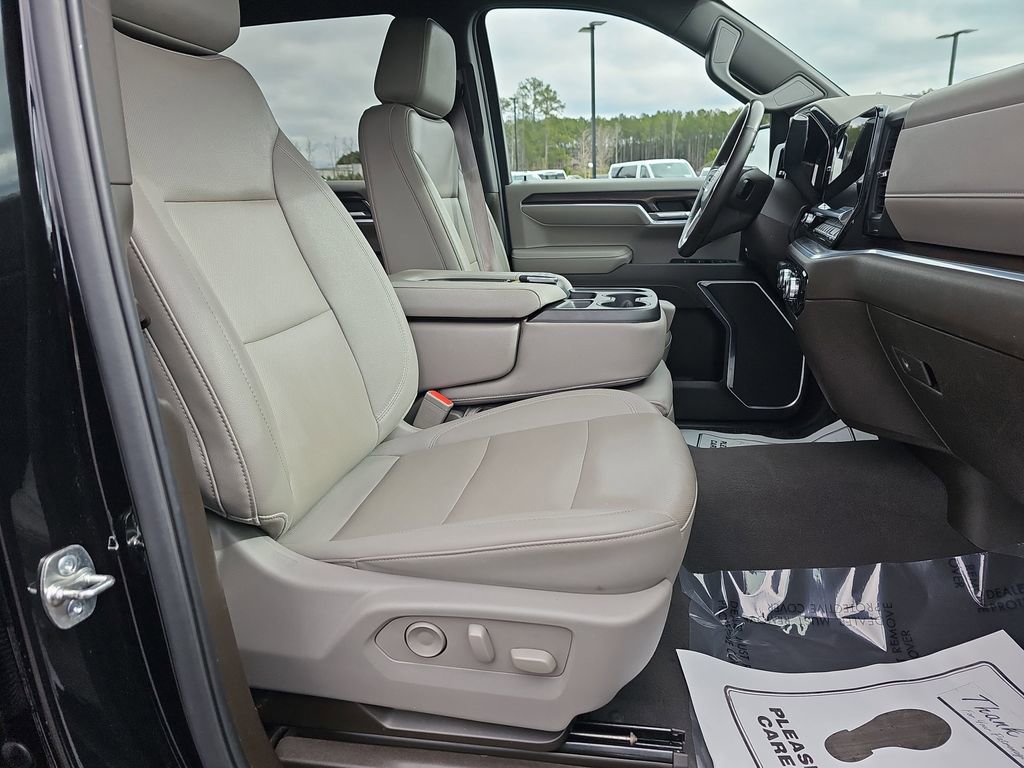 Used 2025 GMC Sierra 1500 SLT image 13