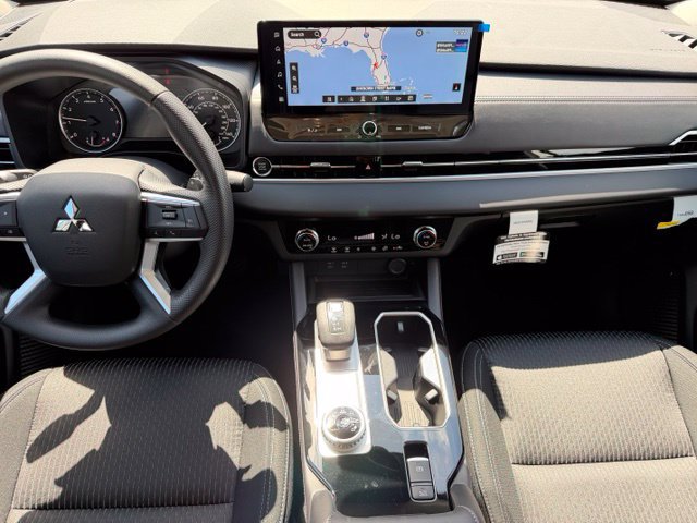 New 2026 Mitsubishi Outlander ES FWD image 19