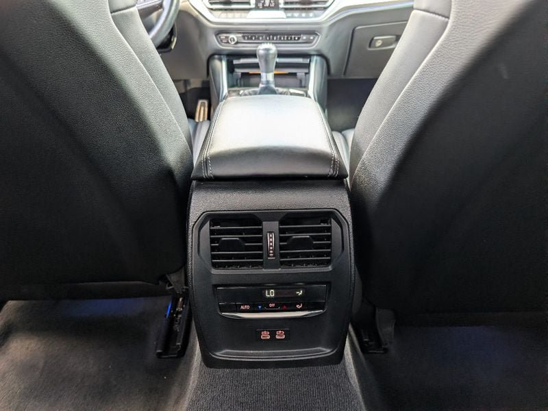 Used 2021 BMW M4 Coupe RWD image 16