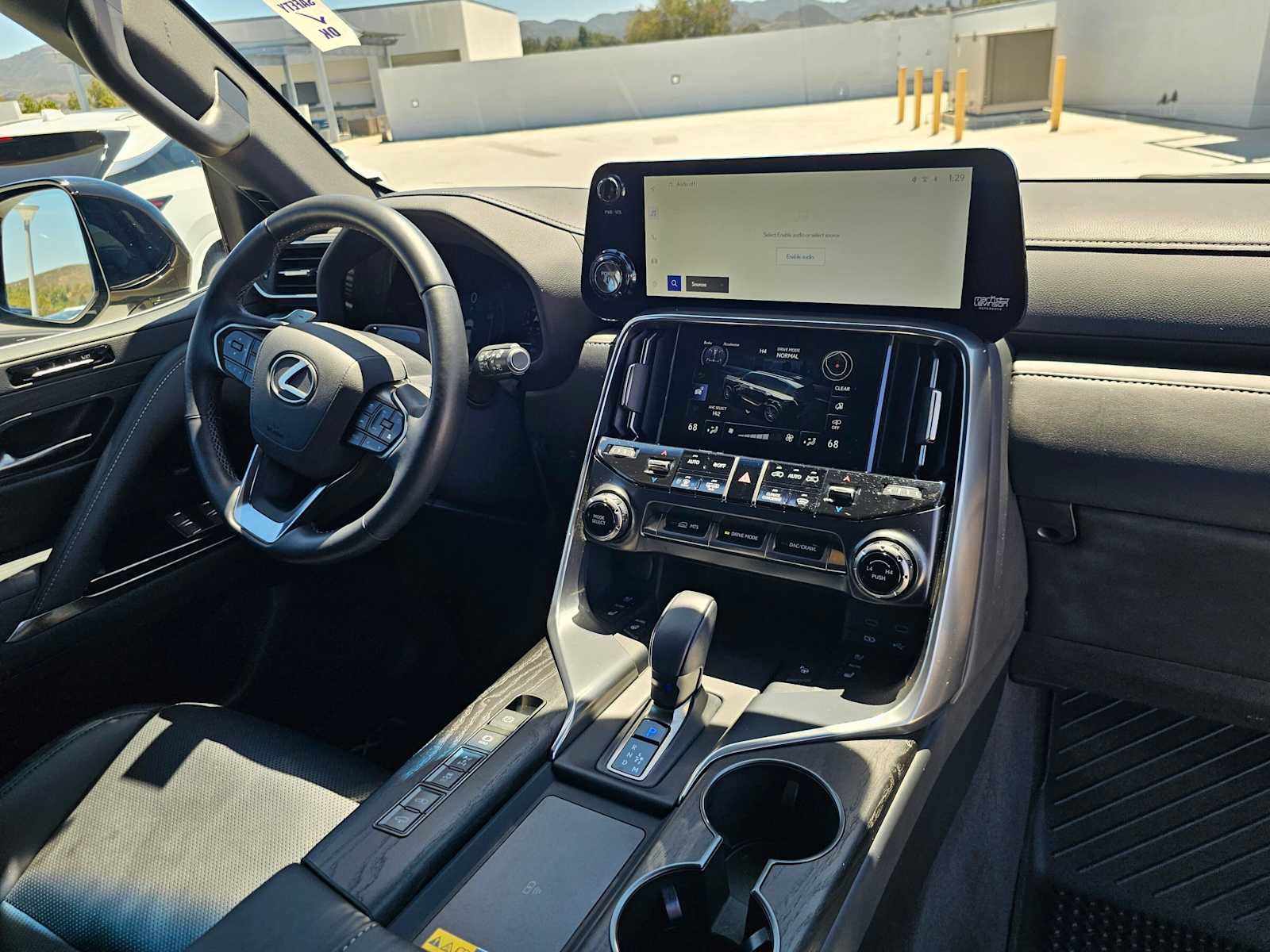 Certified 2025 Lexus LX 700h Overtrail AWD/4WD image 11