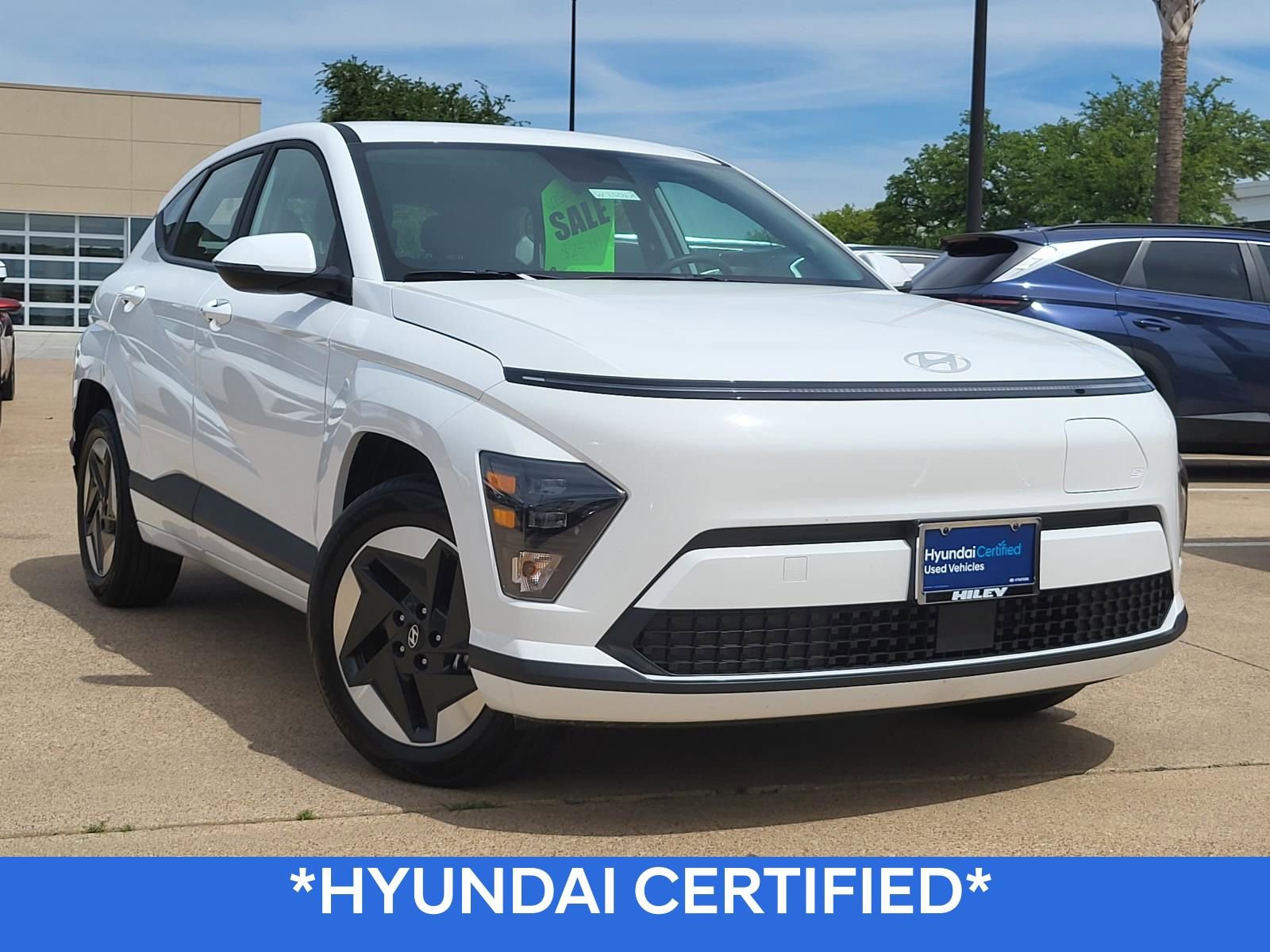 Certified 2025 Hyundai Kona SE image 1