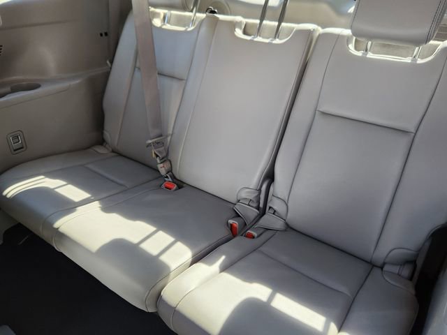 Used 2015 Toyota Highlander Limited AWD/4WD image 26