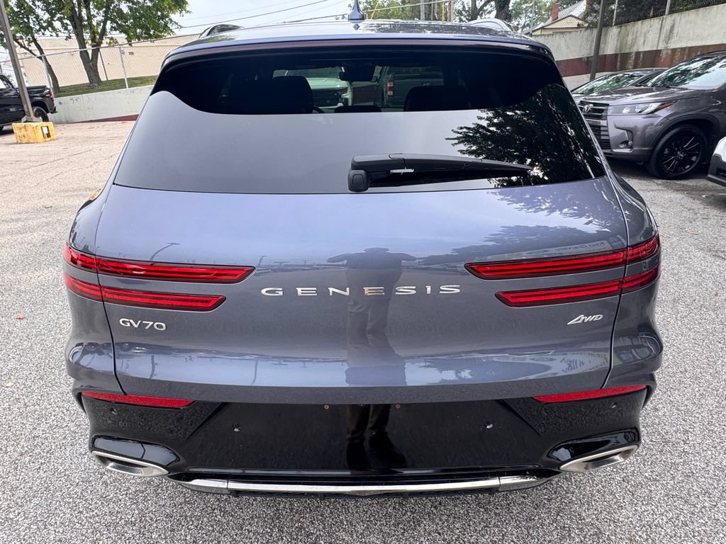 Used 2026 Genesis GV70 2.5T Sport Prestige AWD/4WD image 4