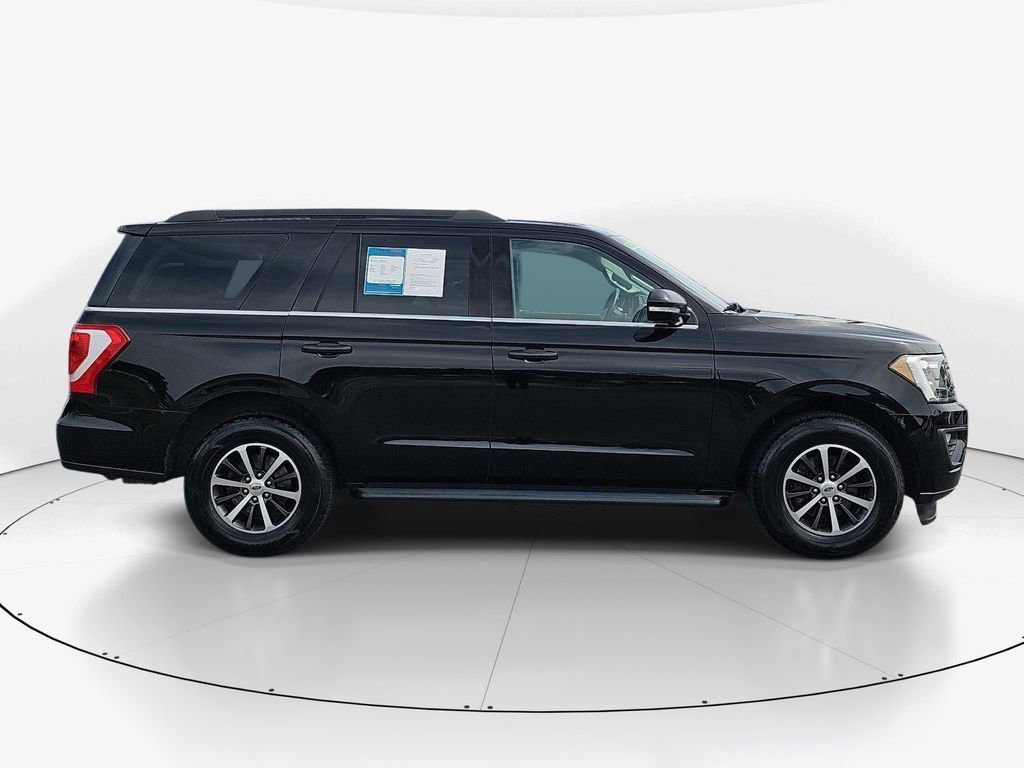 Used 2018 Ford Expedition XLT w/ Equipment Group 201A AWD/4WD image 5