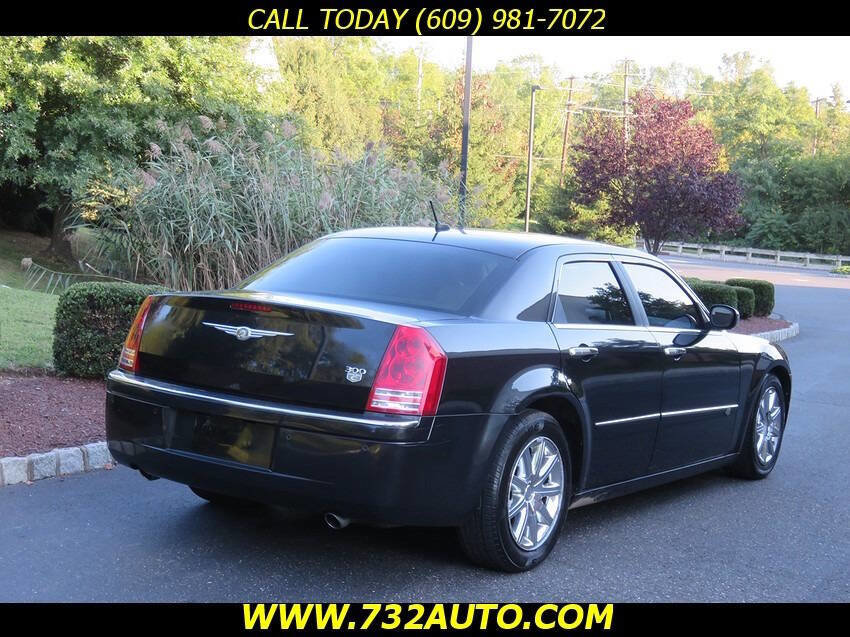 Used 2008 Chrysler 300 C w/ Protection Group II image 12