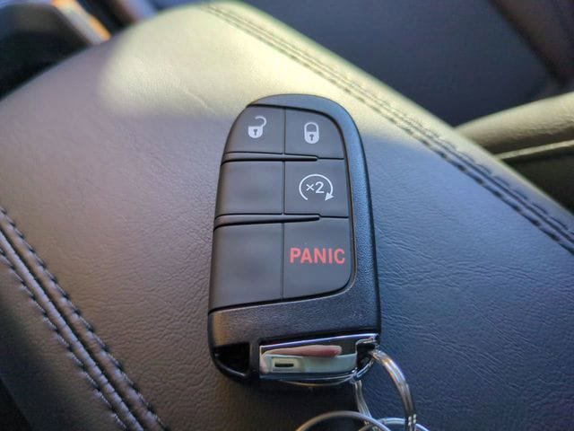 New 2026 Jeep Compass Latitude AWD/4WD image 27
