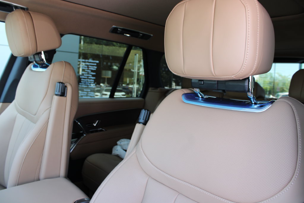 New 2027 Land Rover Range Rover SE AWD/4WD image 8