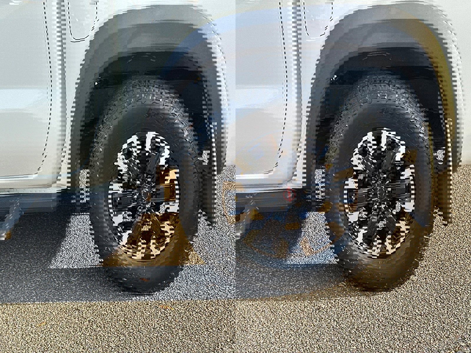 Used 2022 Nissan Frontier Pro-X image 19