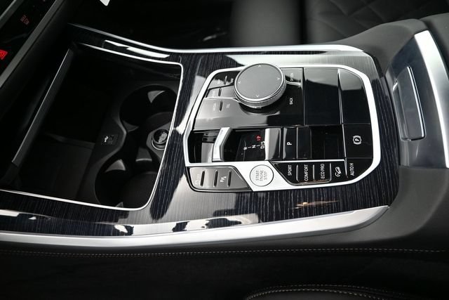 New 2026 BMW X5 xDrive40i w/ M Sport Package AWD/4WD image 13