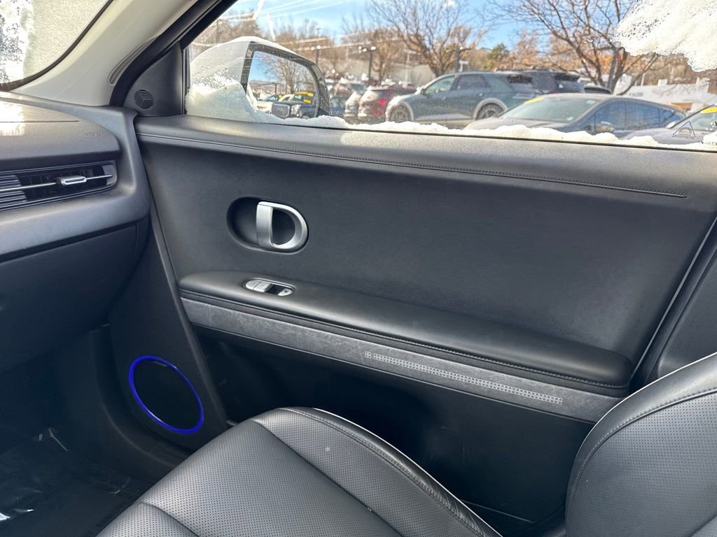 Used 2022 Hyundai Ioniq 5 Limited image 42