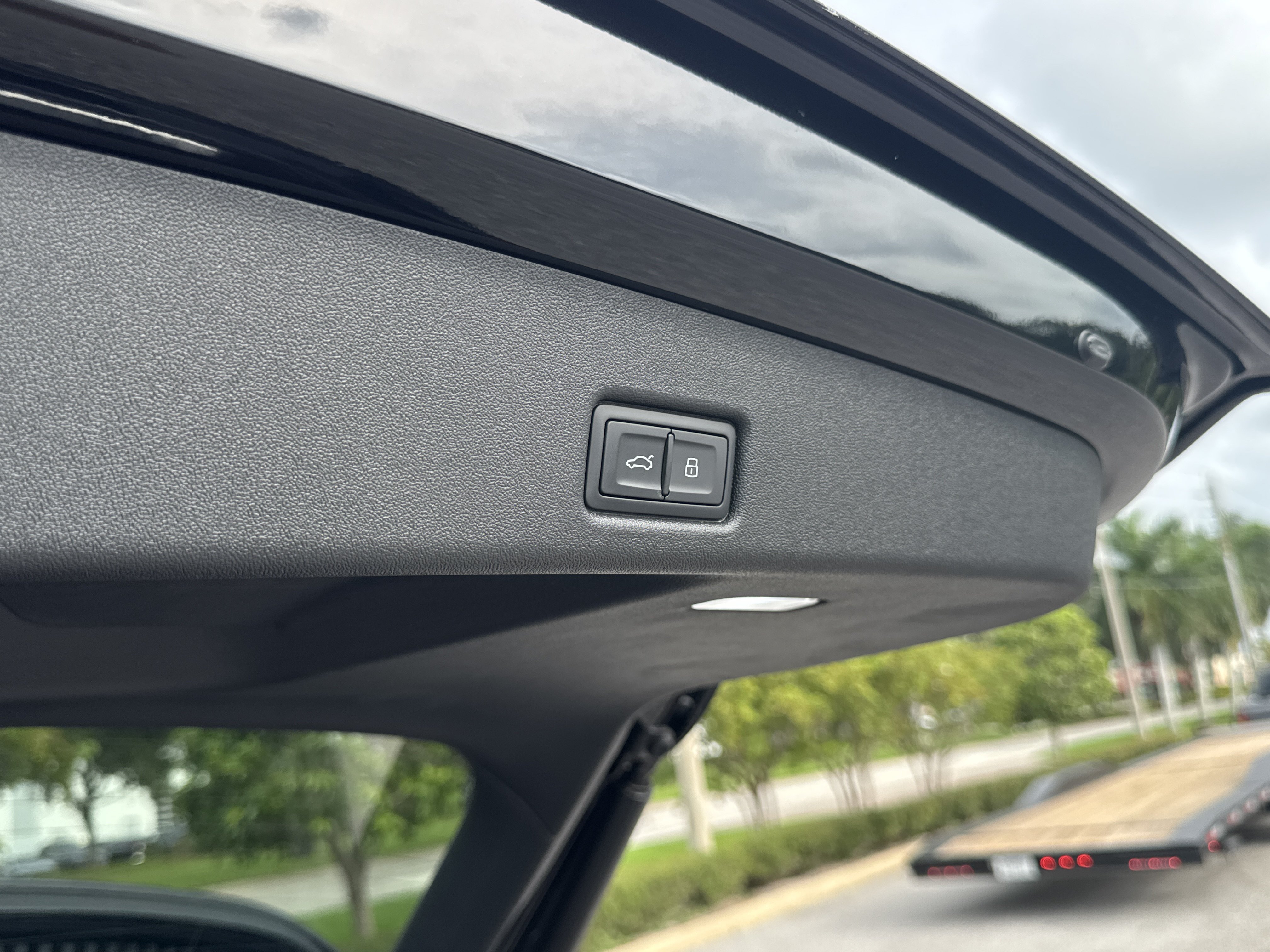 New 2026 Audi SQ5 Premium Plus AWD/4WD image 9