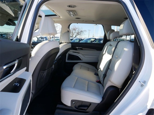 Used 2020 Kia Telluride EX image 17