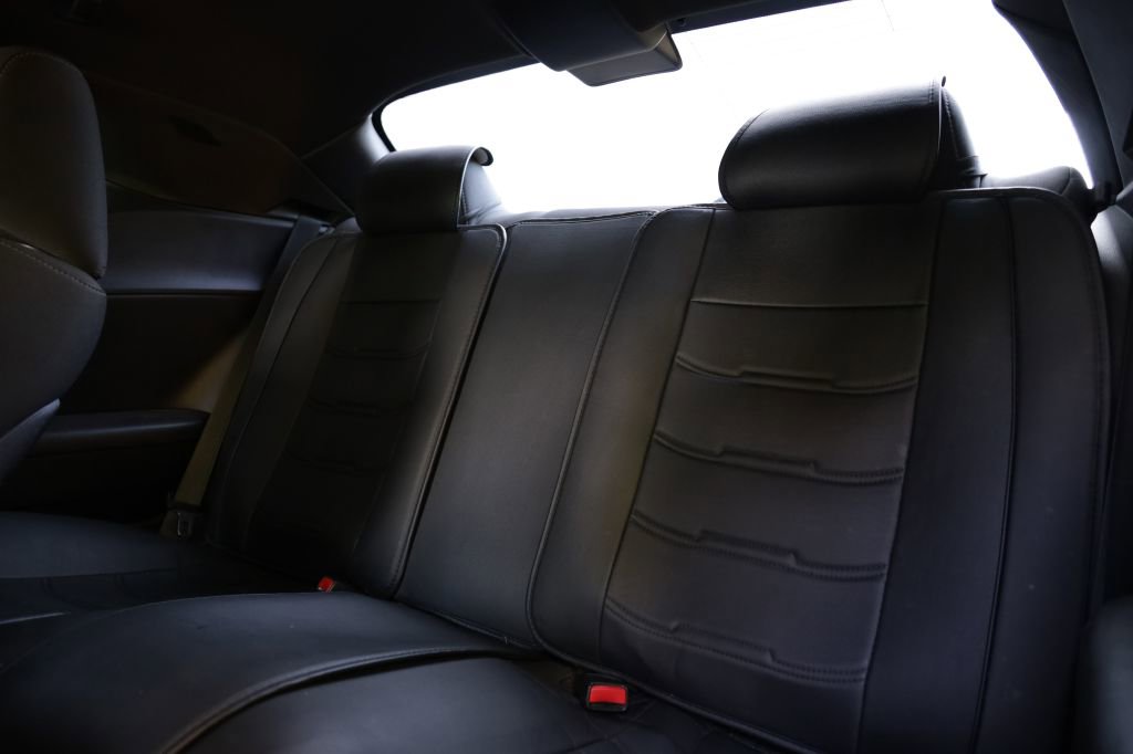 Used 2017 Dodge Challenger SXT image 16