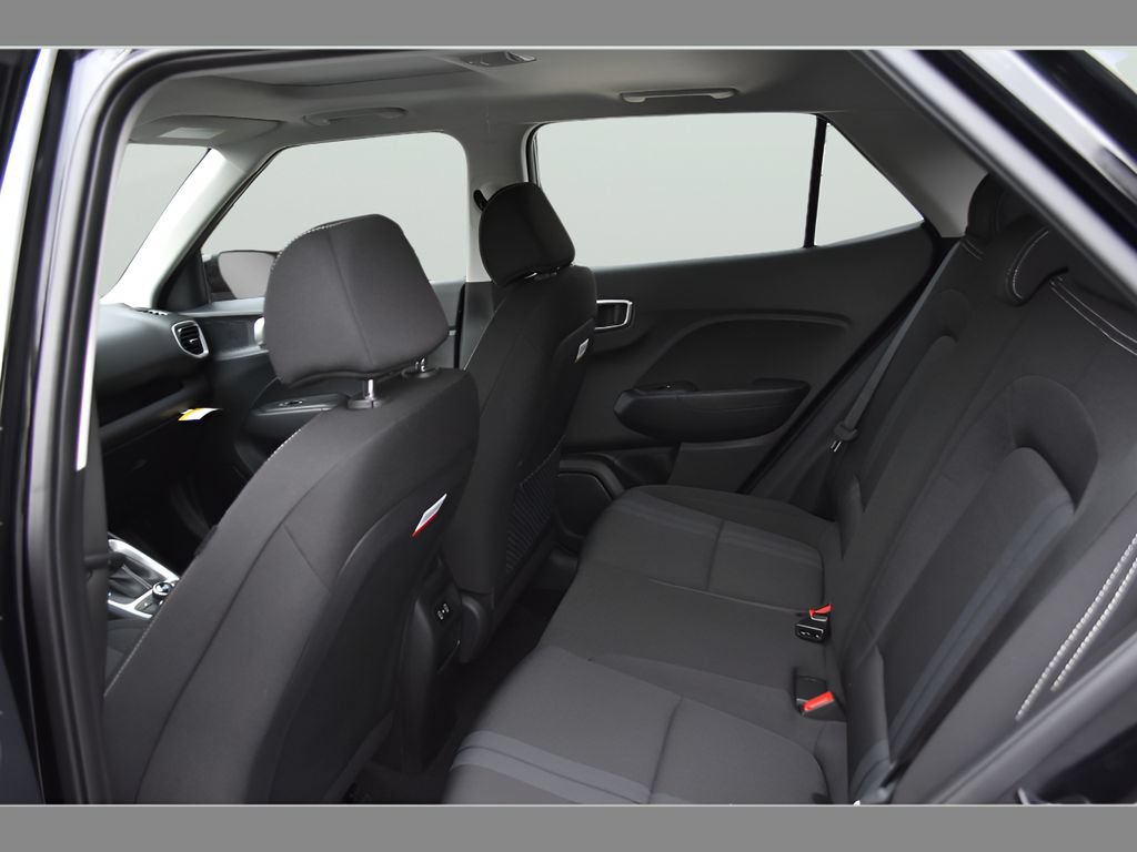 New 2026 Hyundai Venue SEL FWD image 11