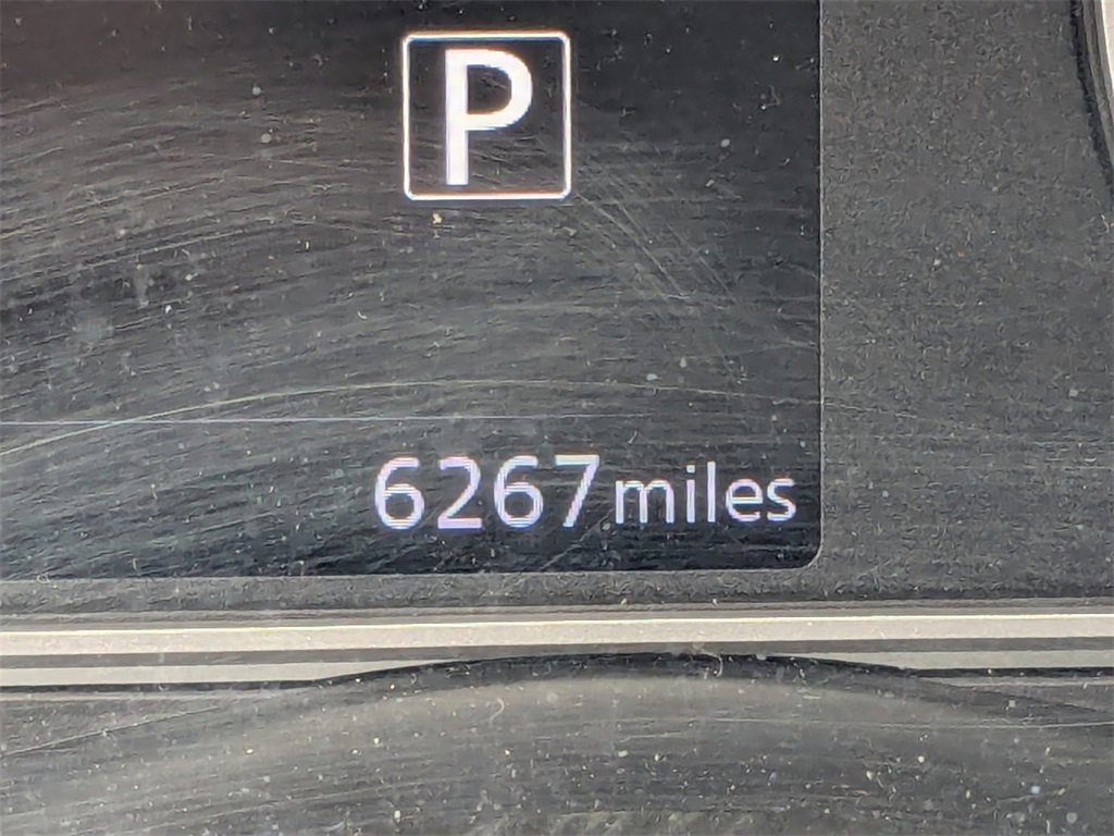 Used 2021 Nissan Versa SV image 27