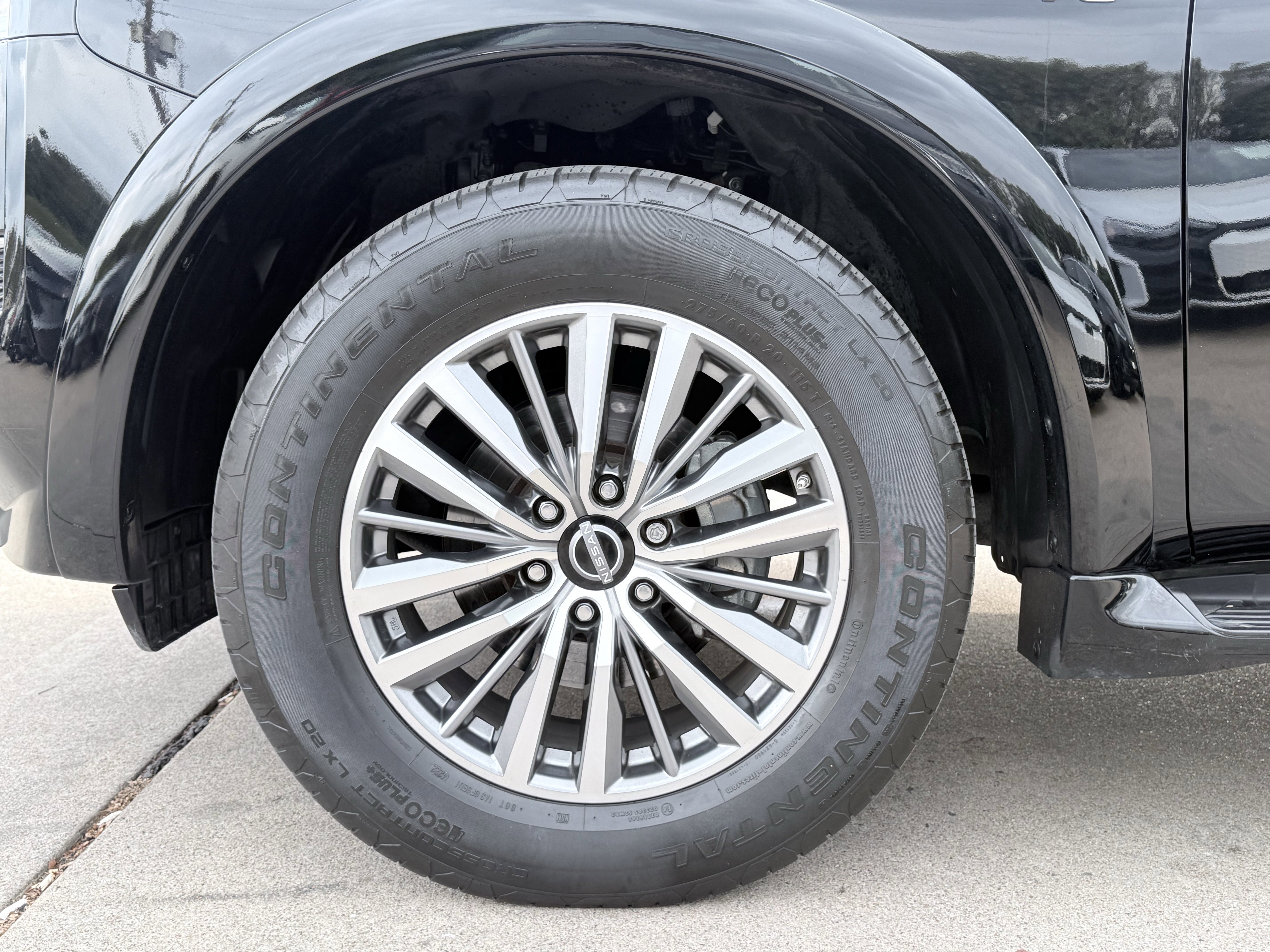 Used 2021 Nissan Armada SV w/ SV Appearance Package image 10