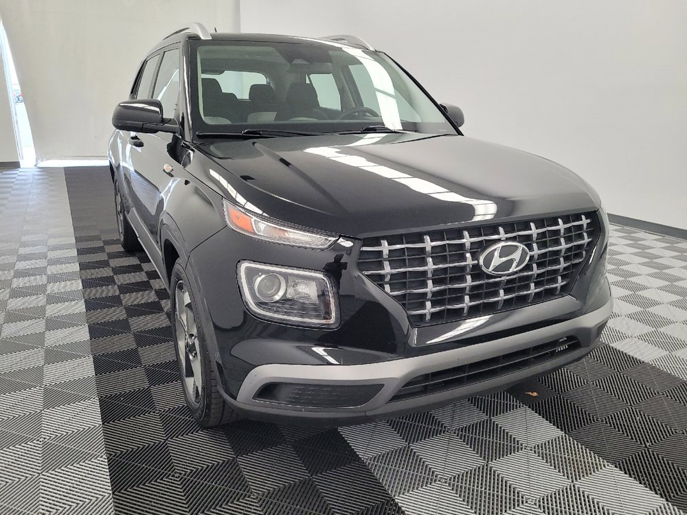 Used 2023 Hyundai Venue SEL FWD image 14