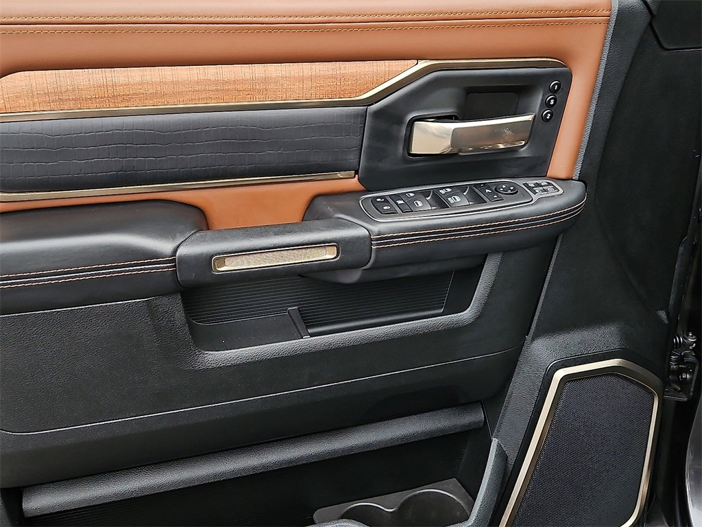 Used 2024 RAM 3500 Limited image 22