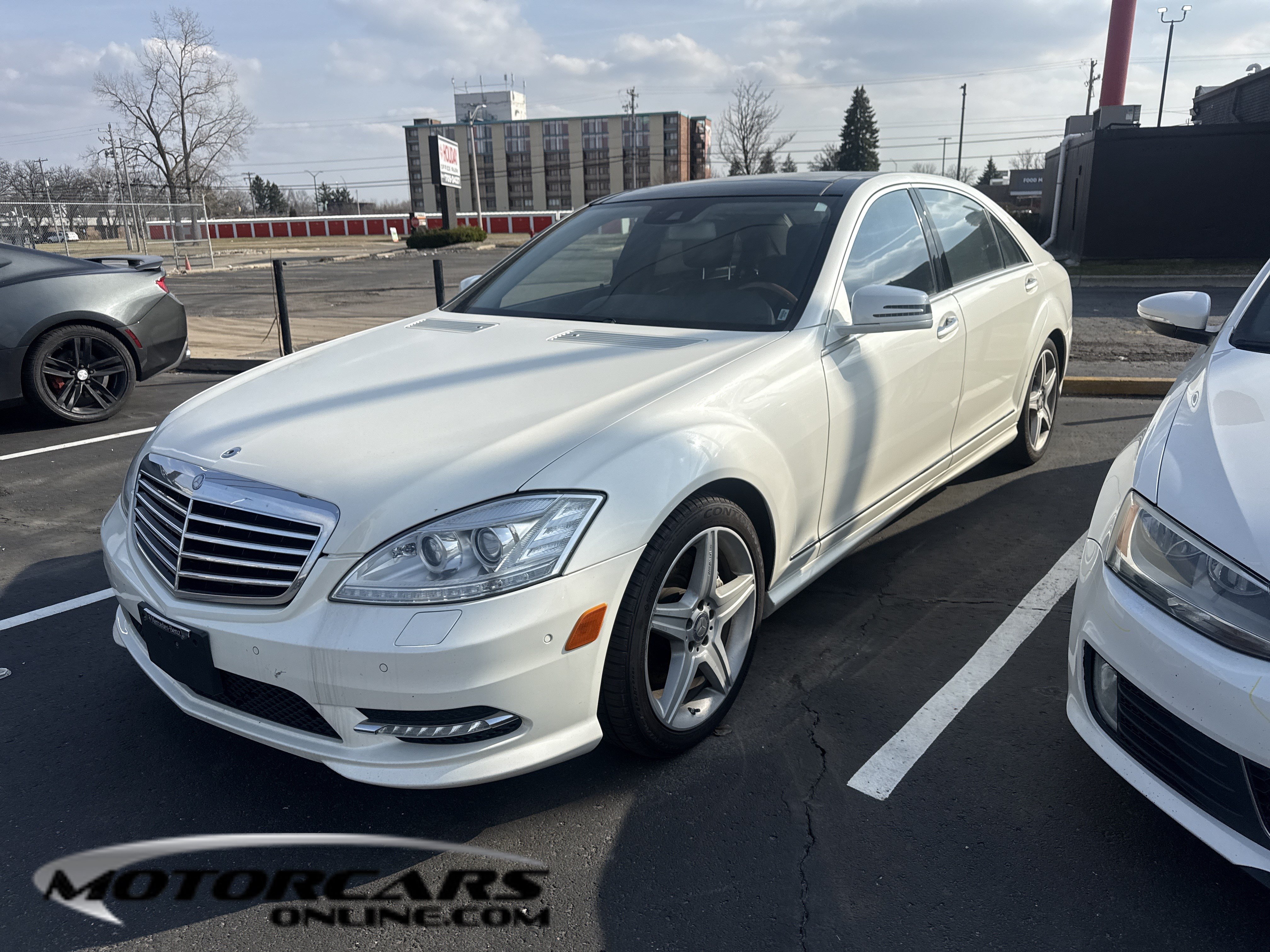Used 2011 Mercedes-Benz S 550 4MATIC image 1