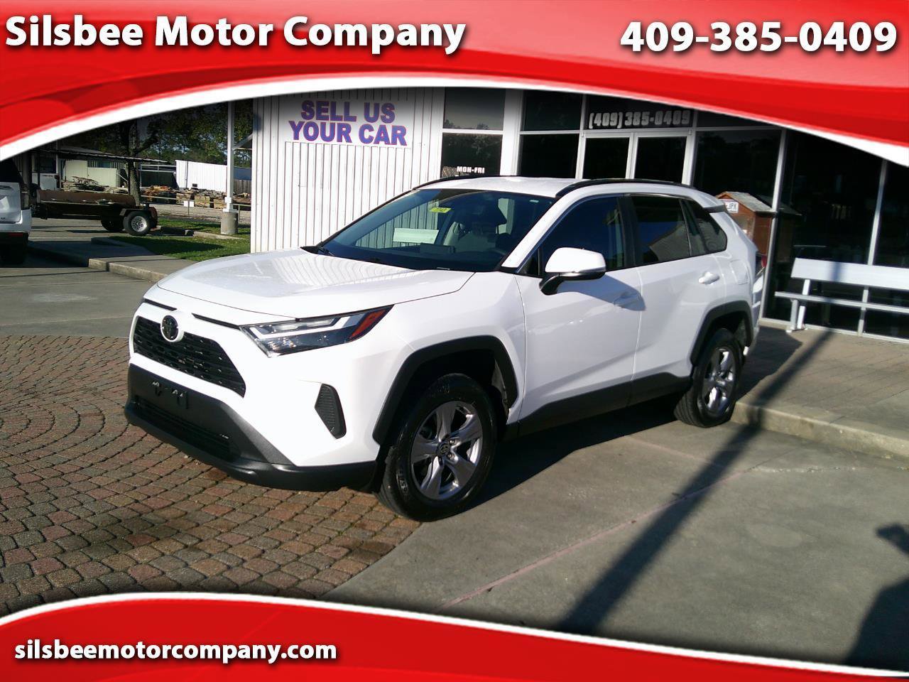 Used 2022 Toyota RAV4 XLE image 1