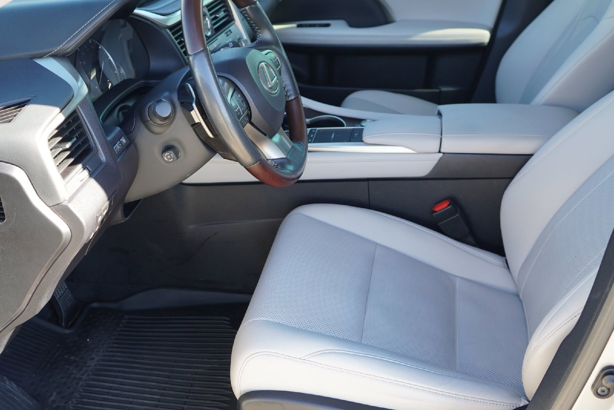 Used 2022 Lexus RX 350 FWD w/ Premium Package image 9