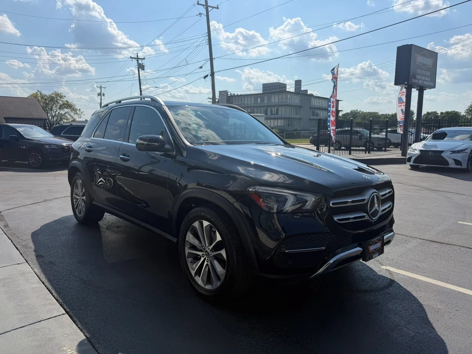 Used 2021 Mercedes-Benz GLE 350 4MATIC w/ Premium Package image 10