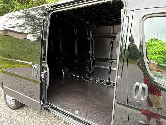 New 2026 RAM ProMaster 3500 w/ Safety Group FWD image 8