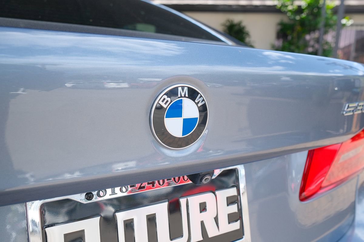 Used 2019 BMW 530i w/ Convenience Package RWD image 45