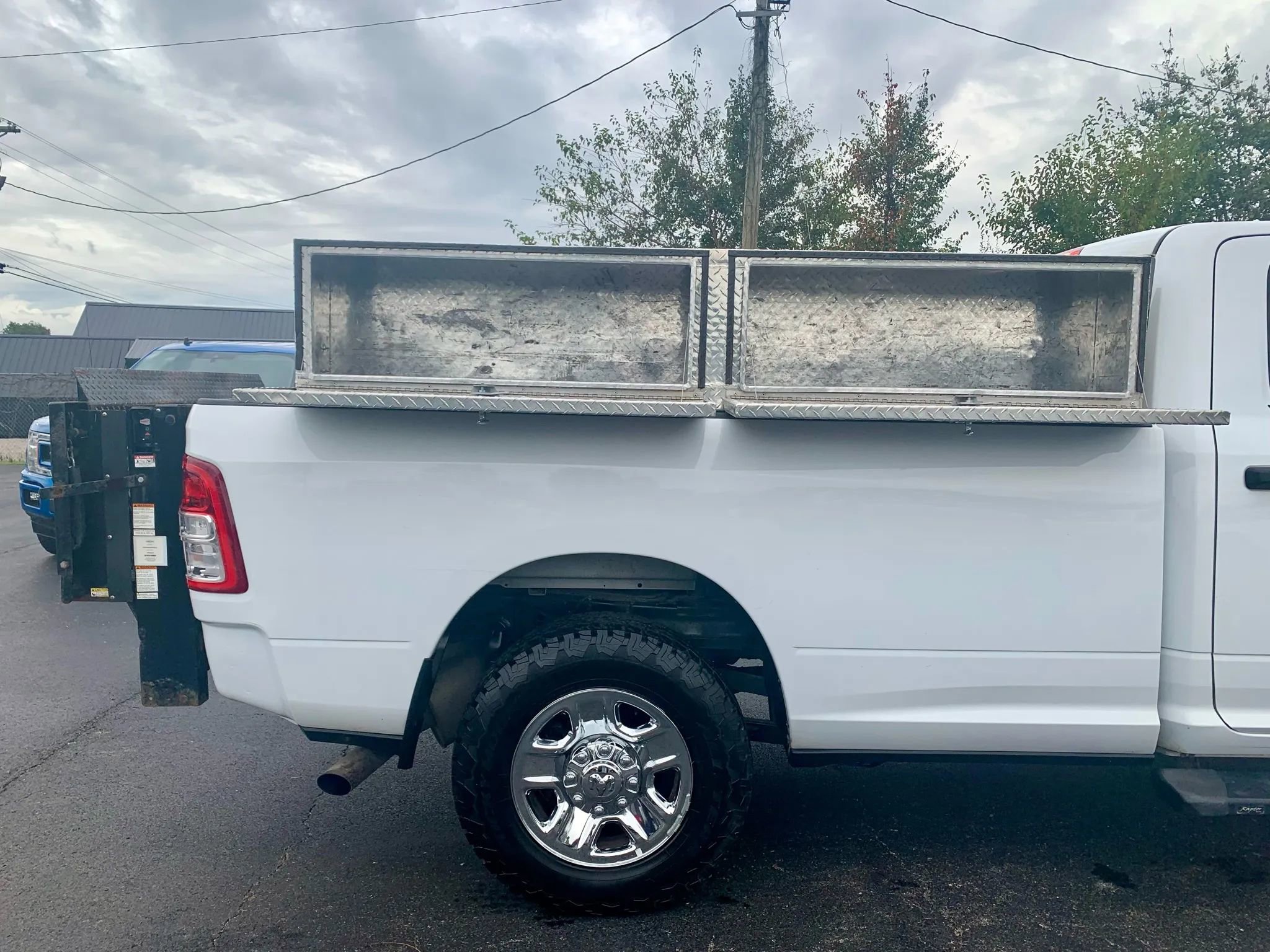 Used 2022 RAM 2500 Tradesman w/ Chrome Appearance Group image 7