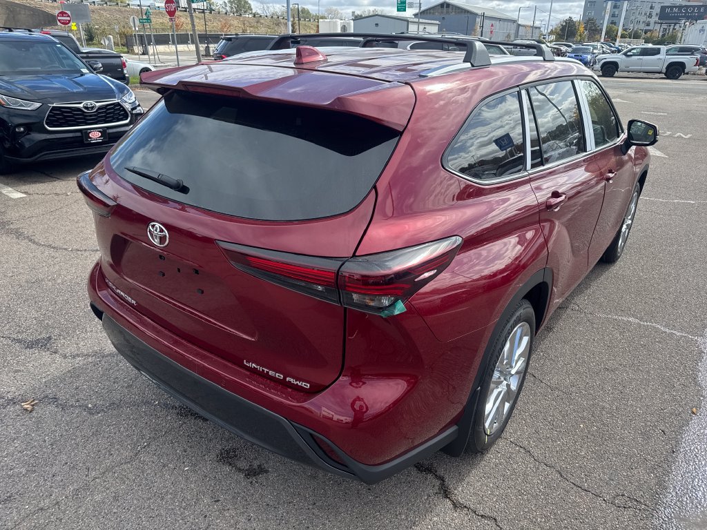 New 2026 Toyota Highlander Limited AWD/4WD image 7