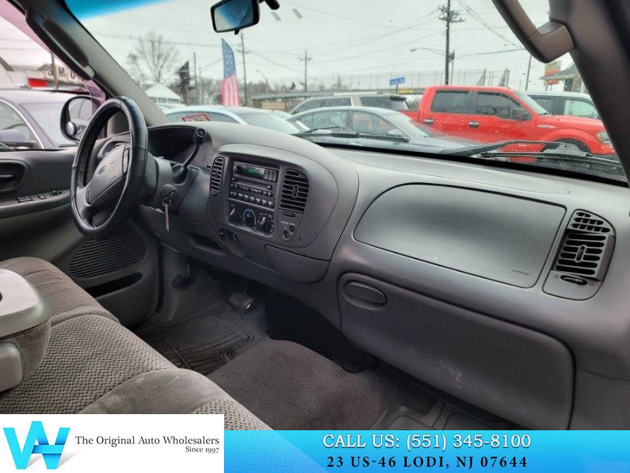 Used 2002 Ford F150 XLT RWD image 13