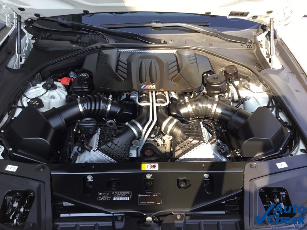 Used 2013 BMW M5 RWD image 37