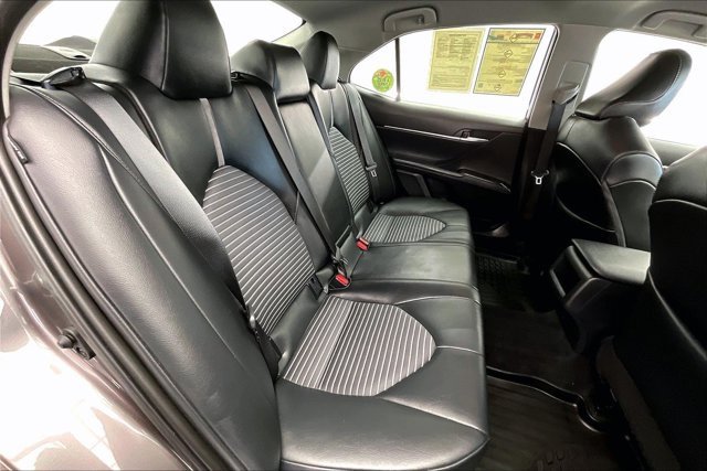 Used 2024 Toyota Camry SE image 19