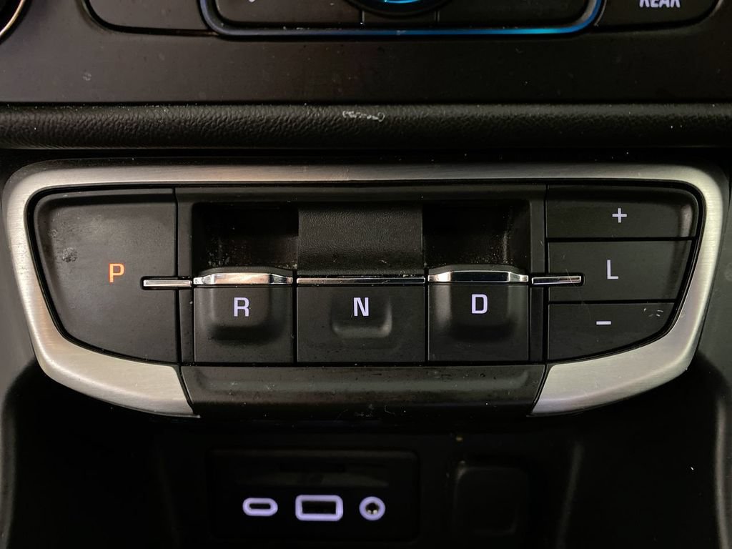 Certified 2023 GMC Terrain SLE w/ Driver Convenience Package AWD/4WD image 19