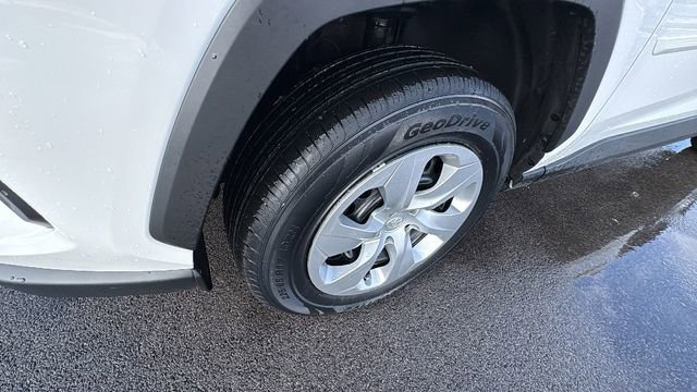 Used 2023 Toyota RAV4 LE image 9