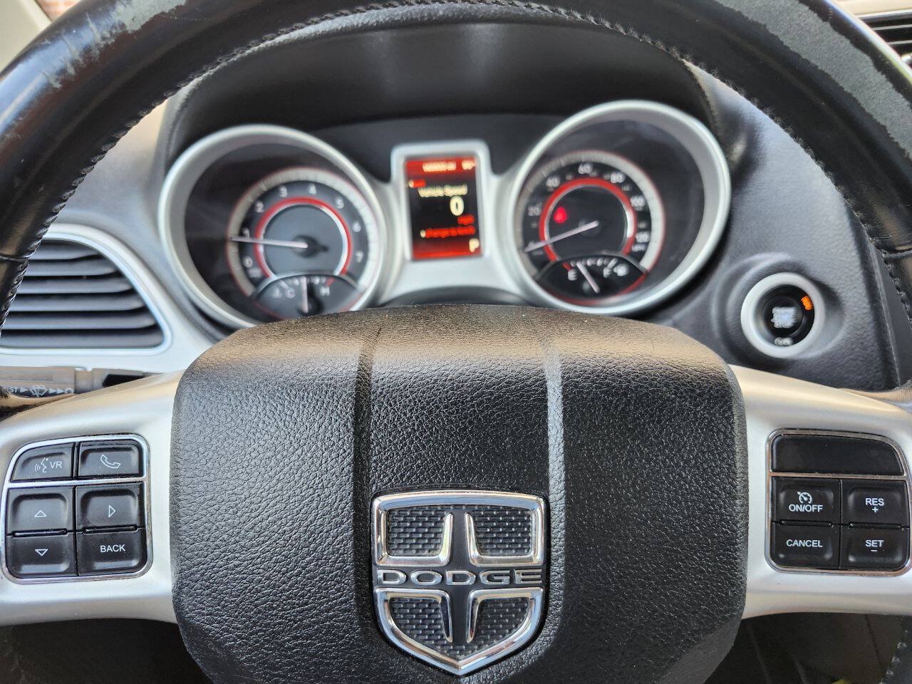 Used 2019 Dodge Journey SE w/ Connectivity Group FWD image 11