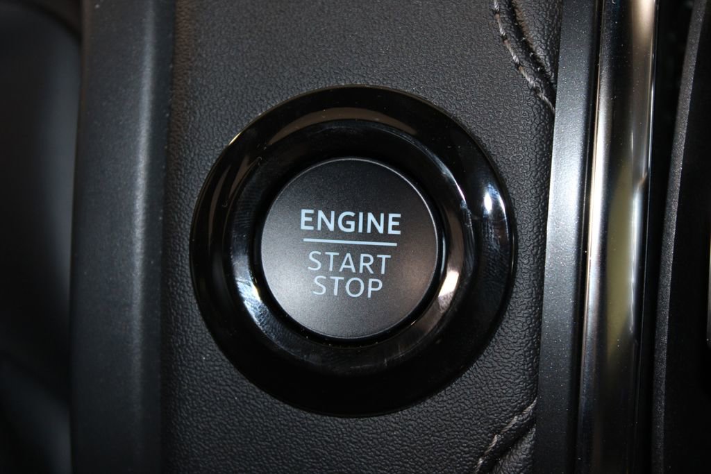 Used 2025 Ford Expedition Platinum w/ Stealth Appearance Package image 29