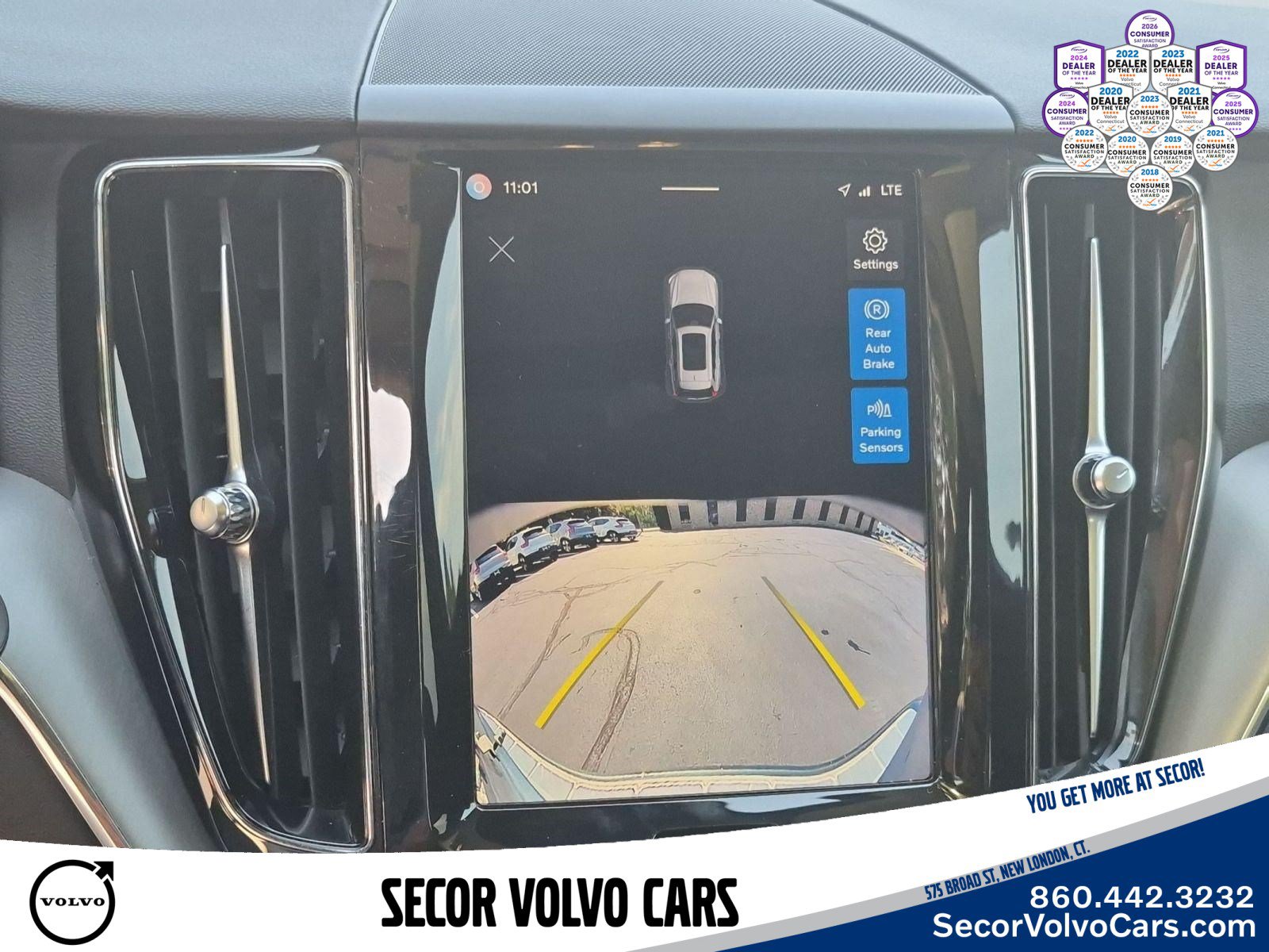 Used 2024 Volvo XC60 B5 Core w/ Climate Package AWD/4WD image 15