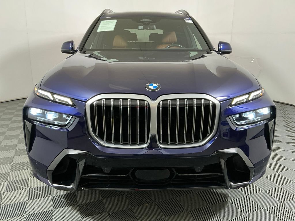 Certified 2024 BMW X7 xDrive40i w/ M Sport Package AWD/4WD image 3