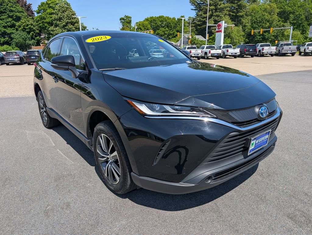 Used 2023 Toyota Venza LE AWD/4WD image 8