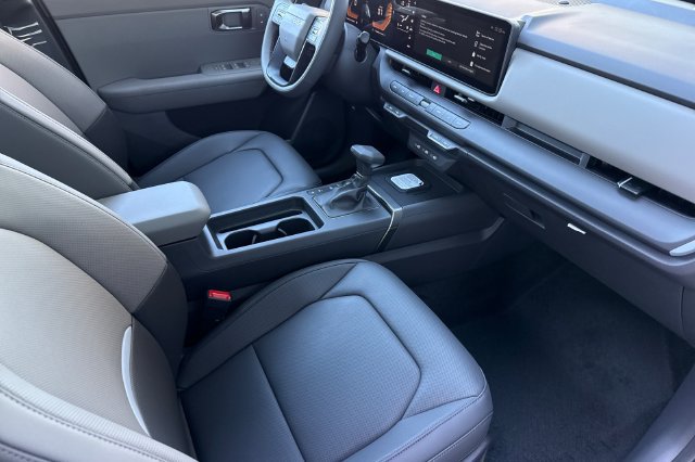 New 2027 Kia Seltos EX w/ EX Panoramic Sunroof Package FWD image 19